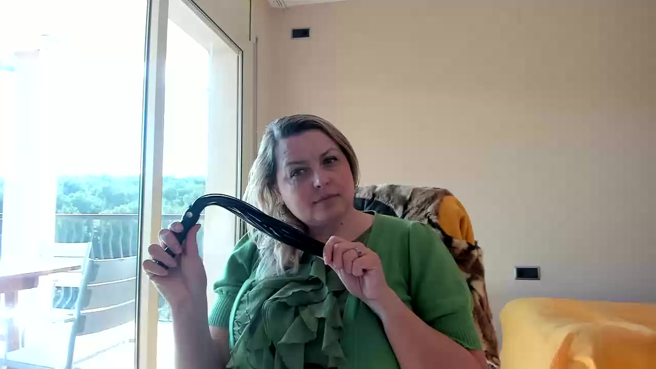 Model - JOI MISTRESS Blonde