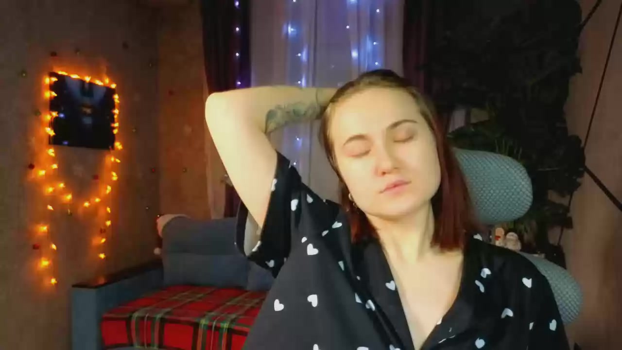 Model - Roni_fox curvy