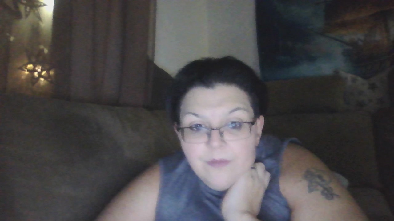 Model - MissSharp curvy