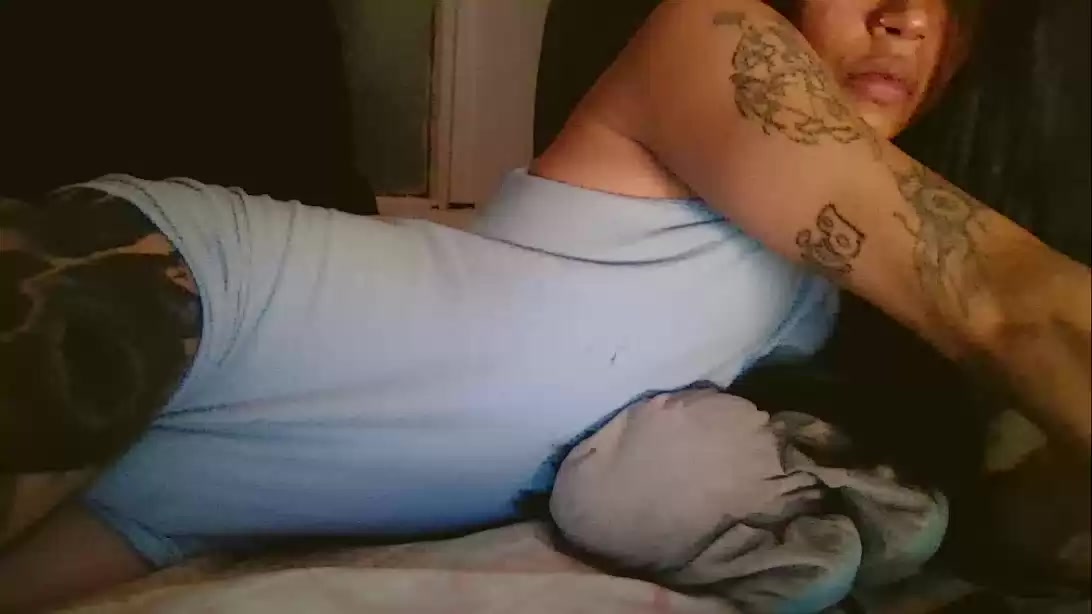 Model - isabellxdoll bigcock