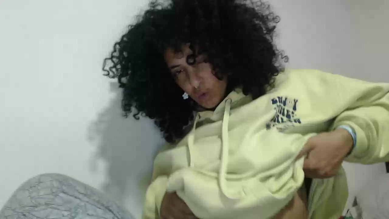 Model - Elizabeth corazon de leon femdom