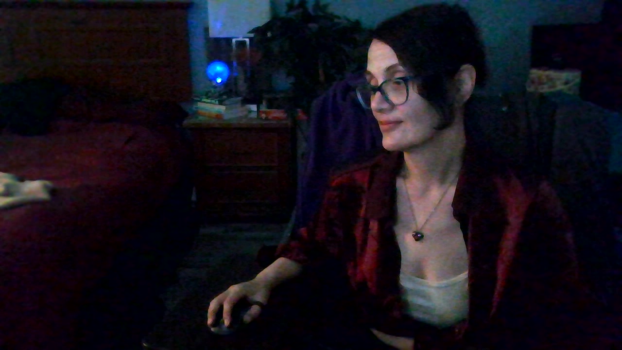 Model - Laura Autumn curvy