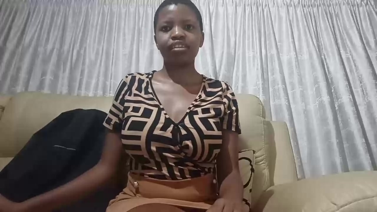 Model - MaxineDaisy dirtytalk