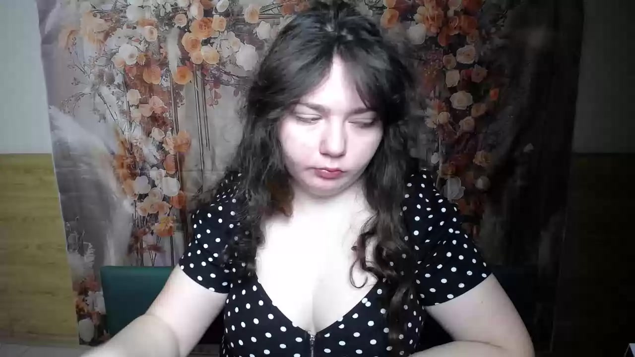 Model - NeonilaLisova bigboobs