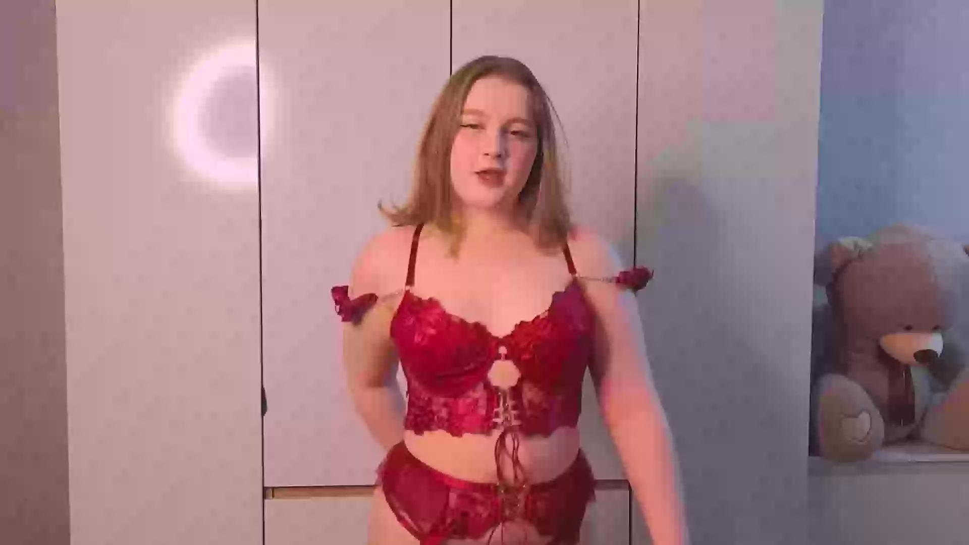 Model - Oliv1a bigtits