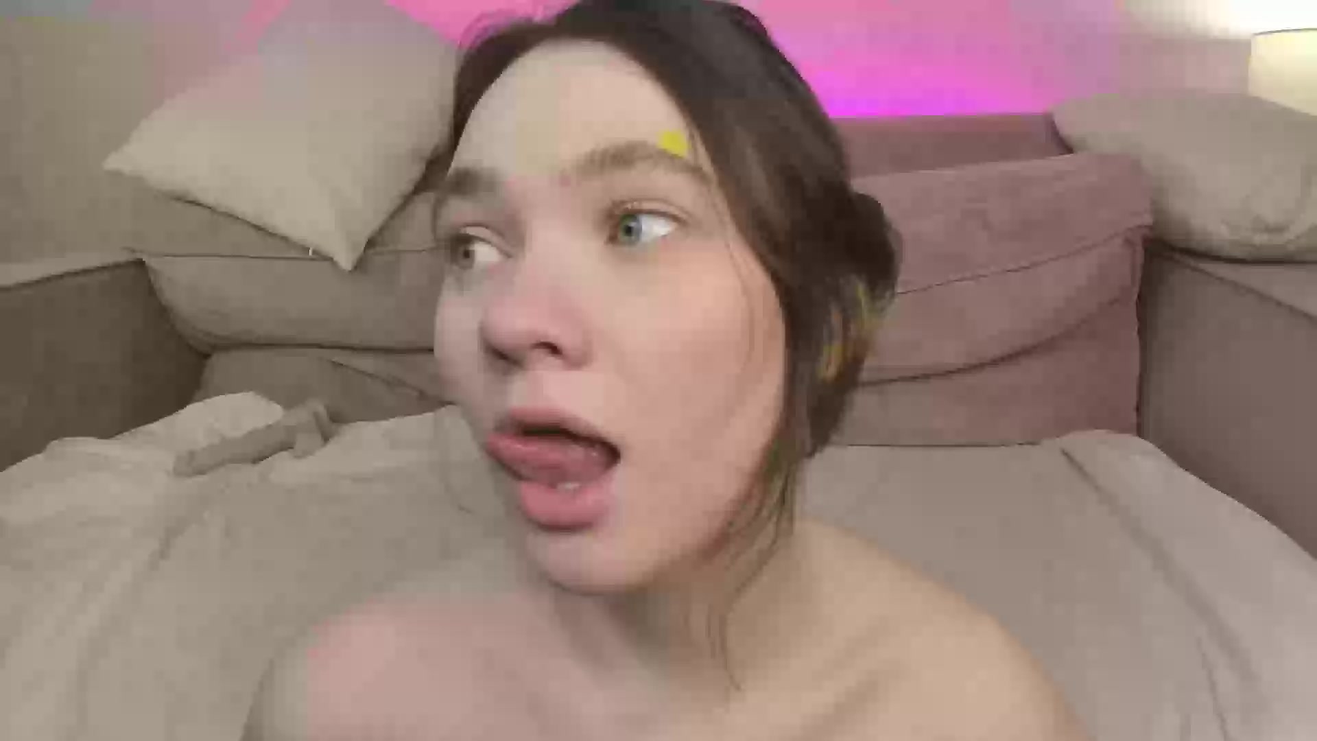 Model - Genne_Tierney blowjob