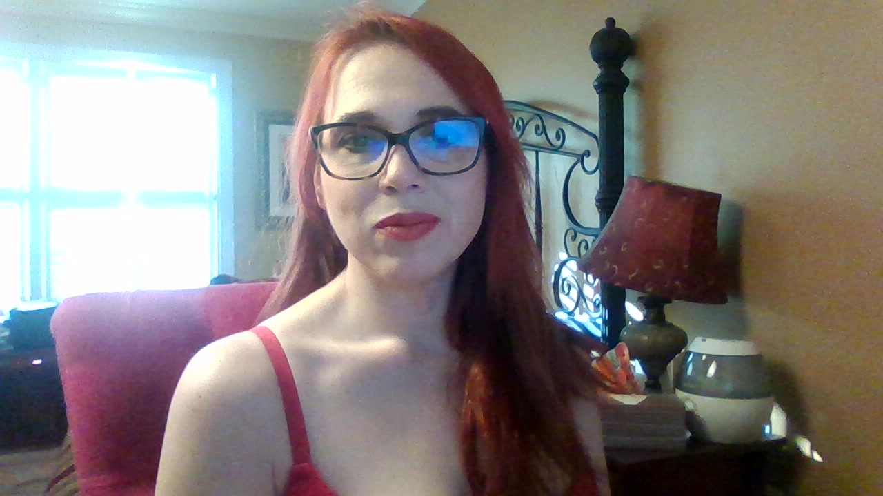 Model - LuvlyL1sa sexy