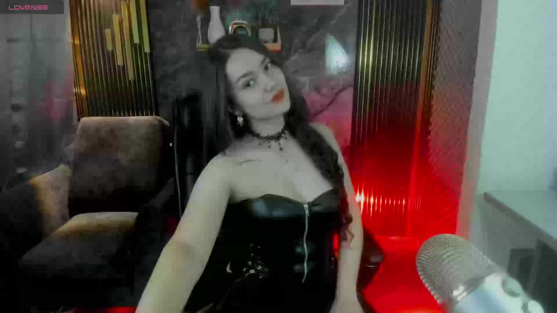 Model - dominacoollins fetish